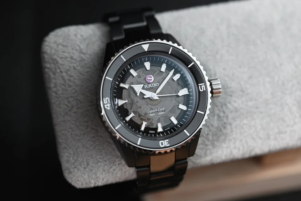 Rado Captain Cook High-Tech Ceramic Skeleton miniatura