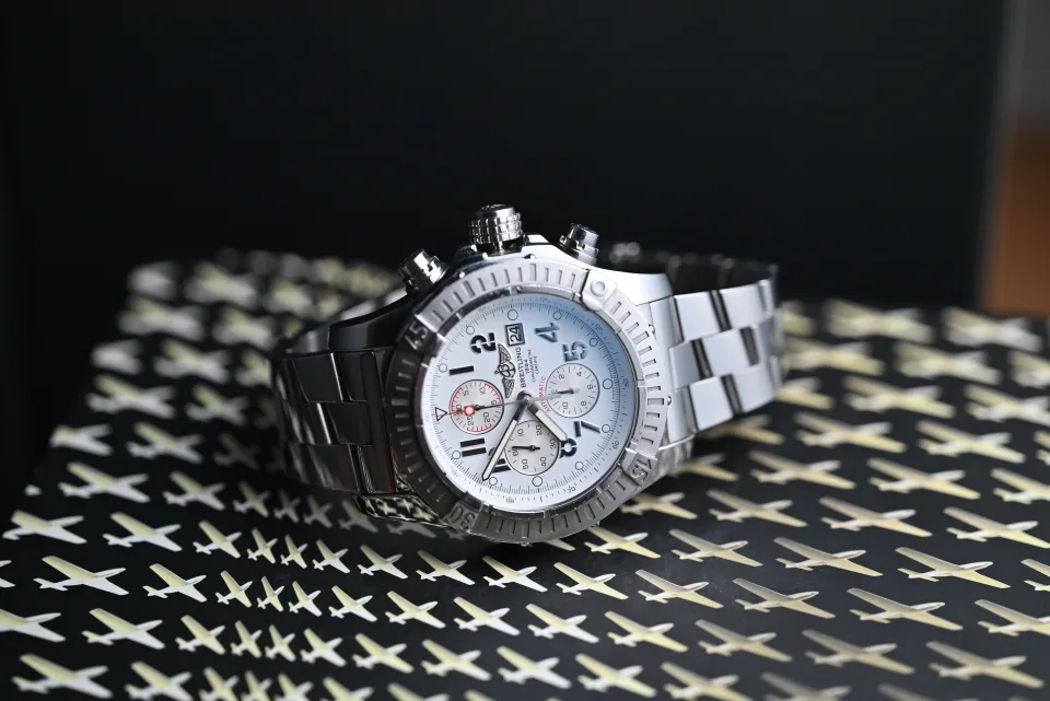 Breitling Super Avenger II miniatura