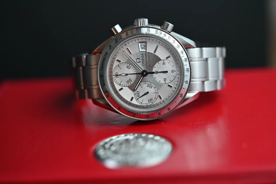 Omega Speedmaster Date 39 mm miniatura