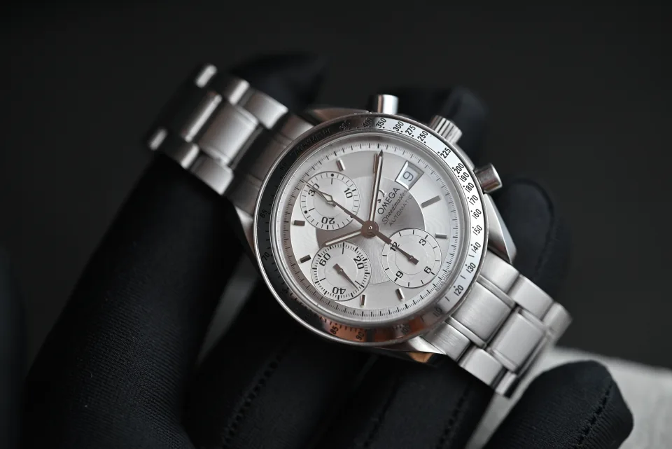 Omega Speedmaster Date 39 mm miniatura