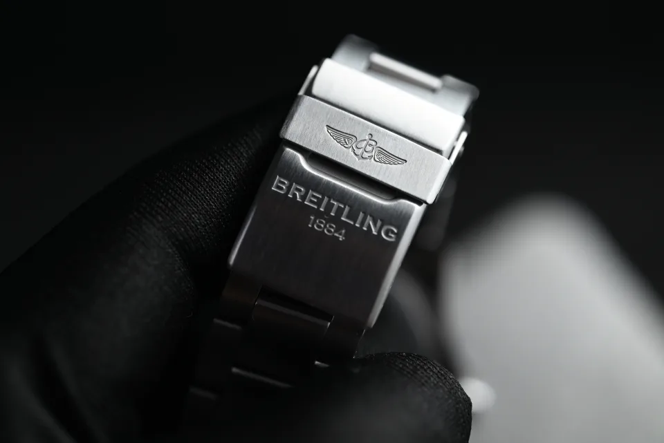 Breitling Colt 44
