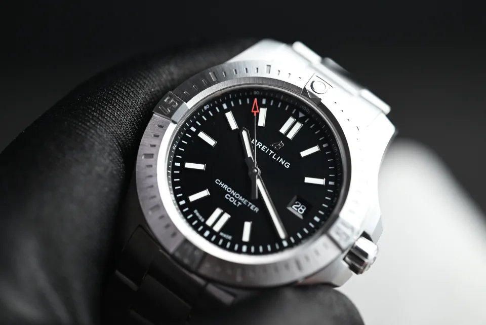 Breitling Colt 44