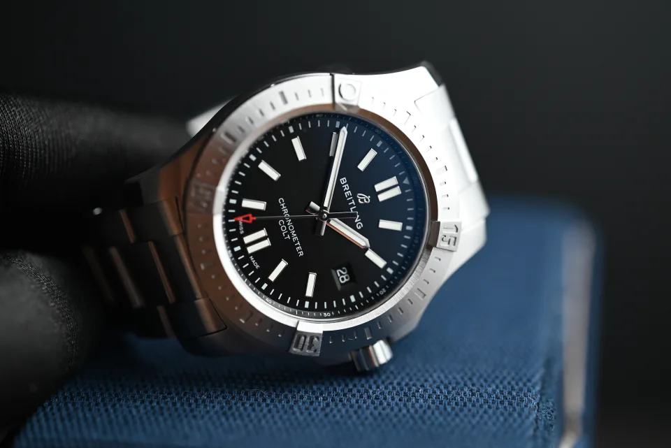 Breitling Colt 44