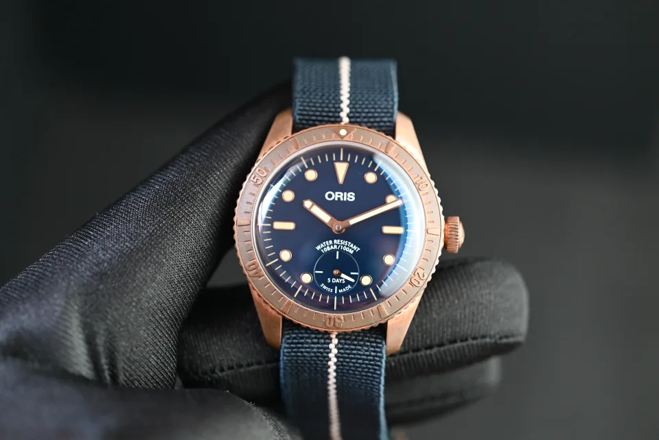 Oris Carl Brashear Calibre 401 Limited Edition miniatura