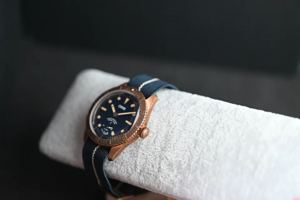 Oris Carl Brashear Calibre 401 Limited Edition miniatura