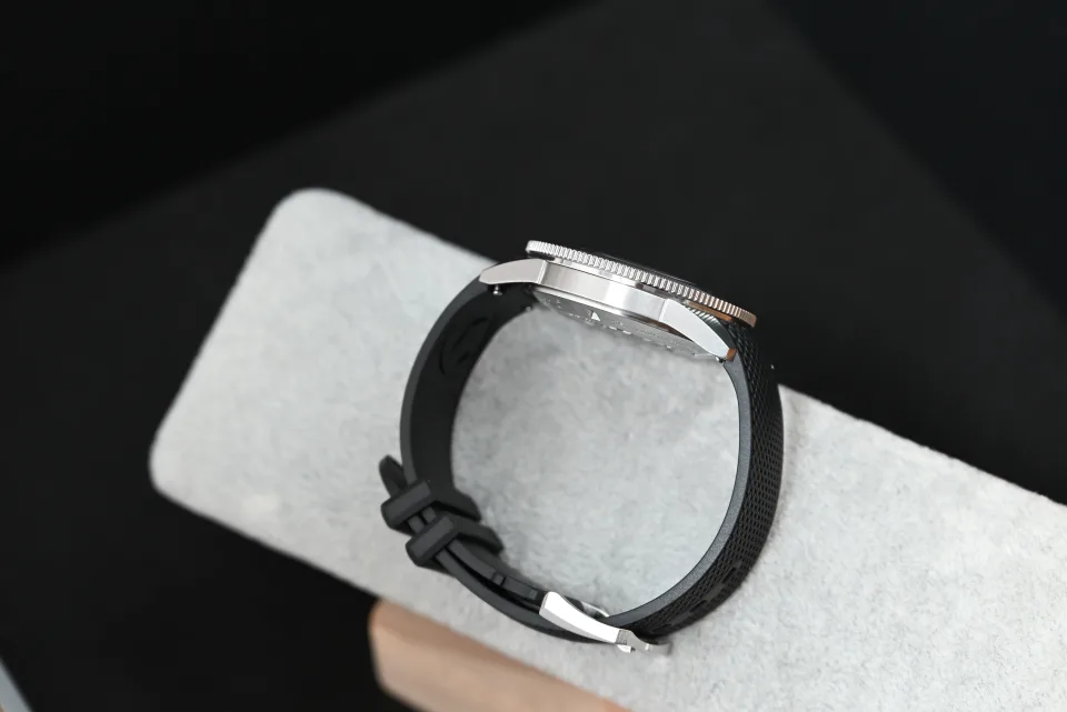 Rado HyperChrome Captain Cook 42 mm miniatura